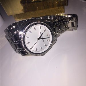 BNIB MICHAEL KORS WATCH 😻